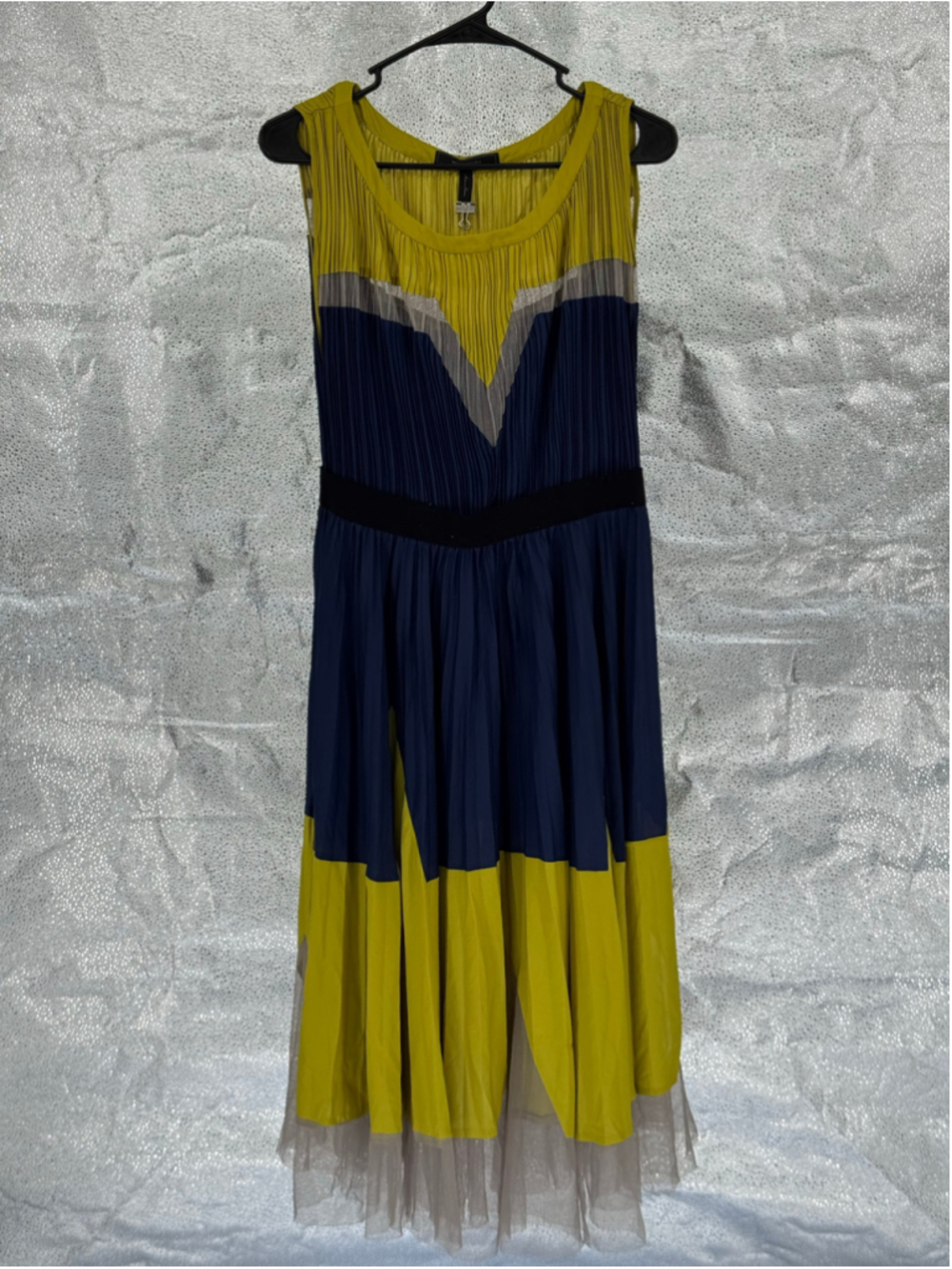 Women's BCBGMAXAZRIA Pleated Midi Dress Yellow Blue